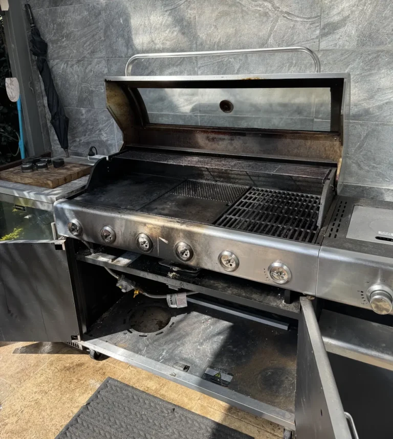 Angled view of Bondi Beefmaster BBQ before cleaning and cosmetic restoration