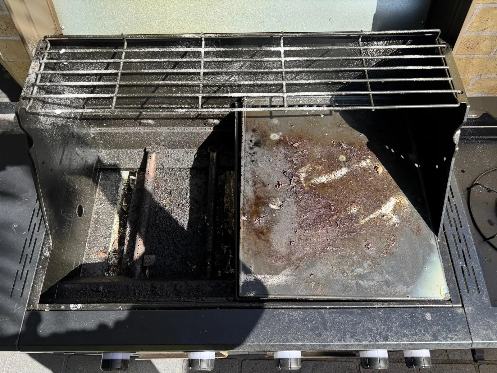 Matador Spark BBQ hotplate, grill and warming rack before cleaning in Narraweena