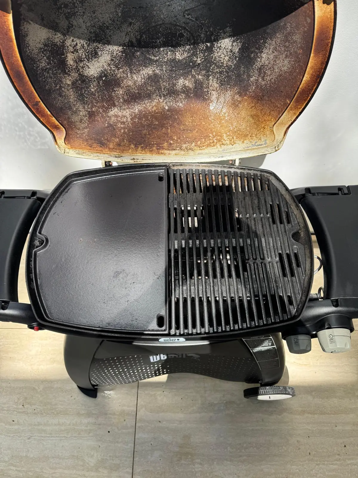 Weber Q BBQ cooking surfaces and hood in Ryde after cleaning